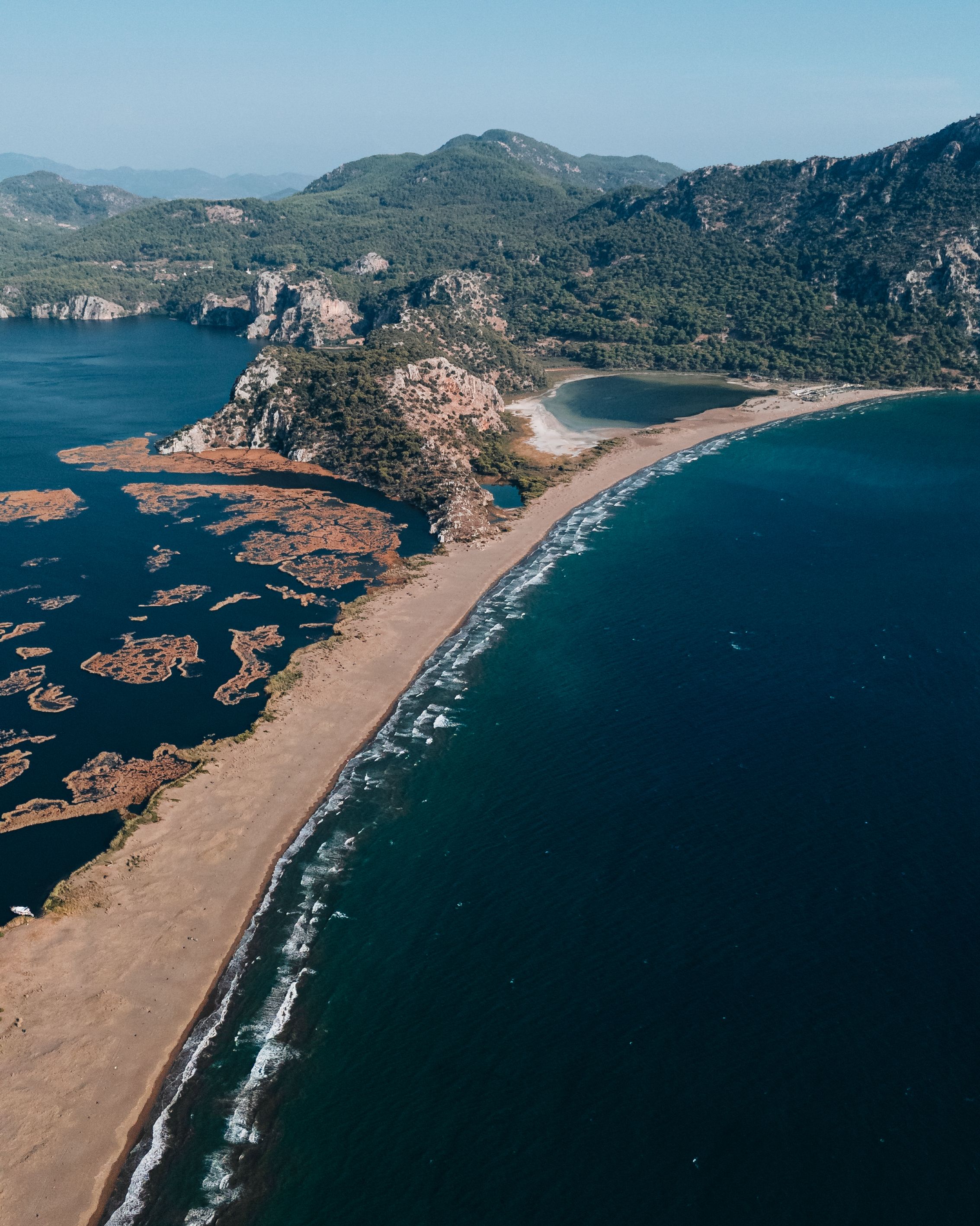 Dalyan Nehri ve deltasının kuşbakışı görünümü
