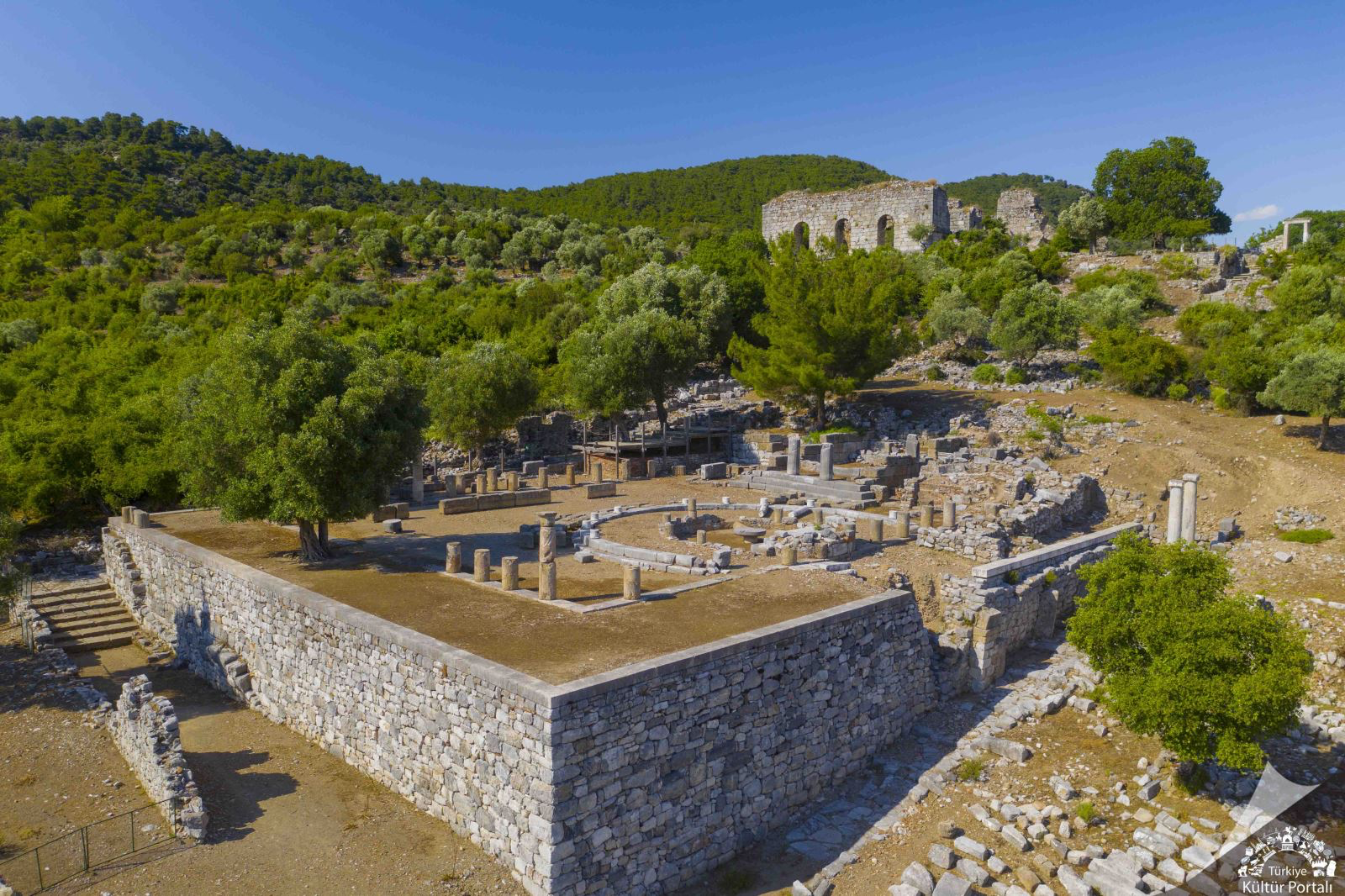 Kaunos antik kenti kalıntıları